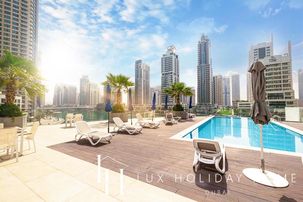 Lux Contemporary Suite With Full Marina View 6 Dubai Exteriör bild