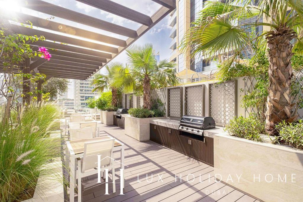 Lux Contemporary Suite With Full Marina View 6 Dubai Exteriör bild